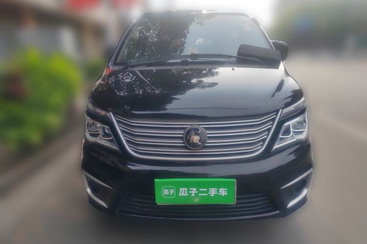 Used FORTHING Lingzhi 2022 M5L 1.6L Utility Model 7 Seats Front