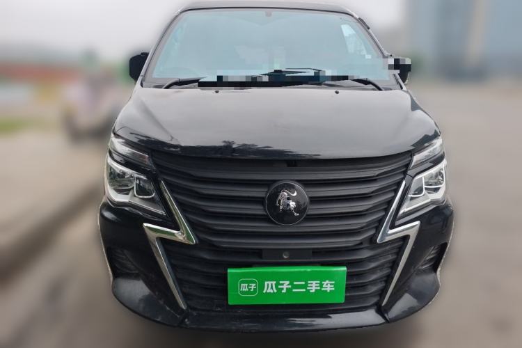 Used FORTHING Lingzhi 2022 Striving Version M5L 1.6L Luxury 7-Seater Front