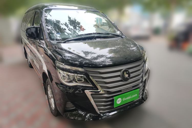 Used FORTHING Lingzhi 2022 Striving Version M5L 2.0L Luxury 7-Seater Front Right 45 Deg