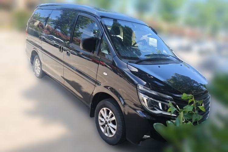 Used FORTHING Lingzhi 2022 Entry-Level M5L 1.6L Comfort Version 7 Seats Front Right 45 Deg