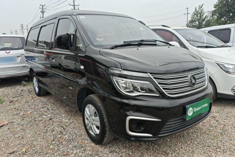 Used FORTHING Lingzhi 2022 M5L 1.6L Utility Model 7 Seats Front Right 45 Deg