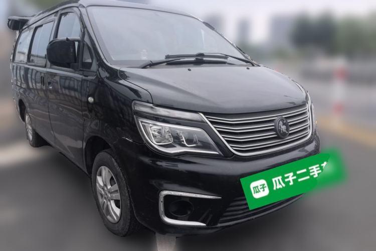 Used FORTHING Lingzhi 2022 M5L 1.6L Utility Model 7 Seats Front Right 45 Deg