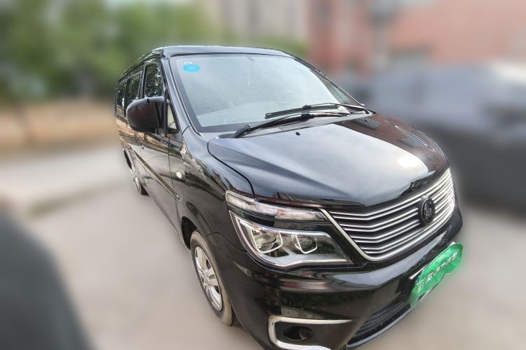 Used FORTHING Lingzhi 2022 M5 1.6L Practical Model 5 Seats Front Right 45 Deg