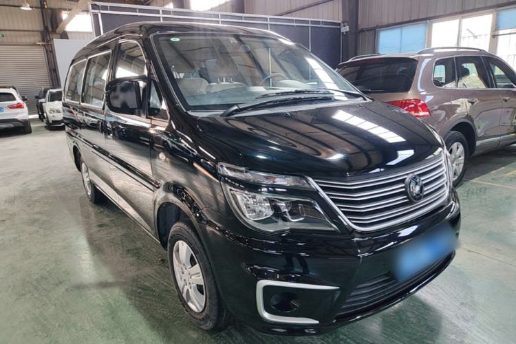 Used FORTHING Lingzhi 2022 M5L 1.6L Utility Model 7 Seats Front Right 45 Deg