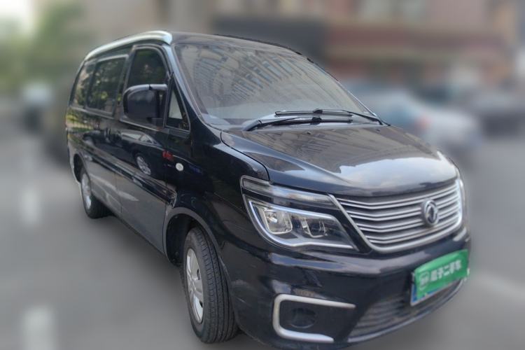 Used FORTHING Lingzhi 2022 M5 1.6L Practical Model 5 Seats Front Right 45 Deg