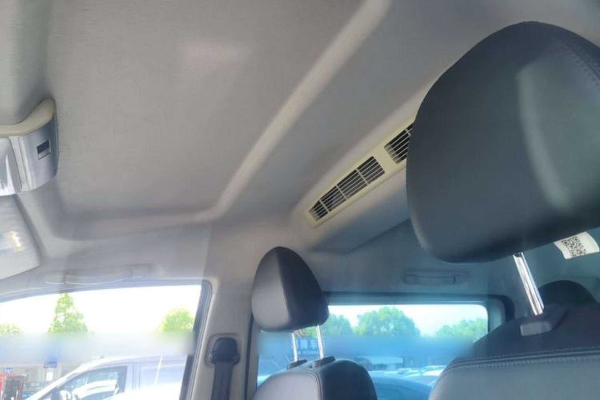 Used FORTHING Lingzhi 2022 Striving Version M5L 2.0L Luxury 7-Seater Headliner