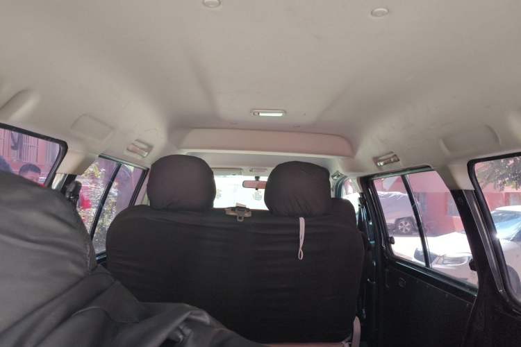 Used FORTHING Lingzhi 2022 M5L 1.6L Utility Model 7 Seats Headliner