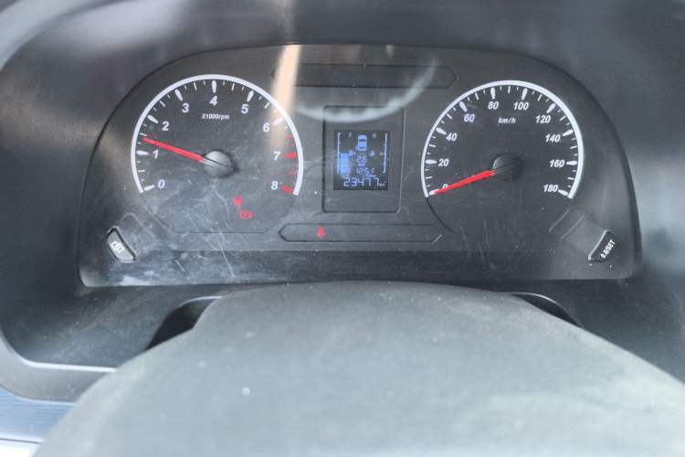 Used FORTHING Lingzhi 2022 M5L 2.0L Utility Model 7 Seats Instrument Cluster