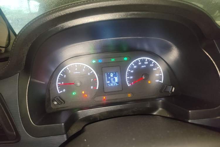 Used FORTHING Lingzhi 2022 M5 1.6L Practical Model 5 Seats Instrument Cluster