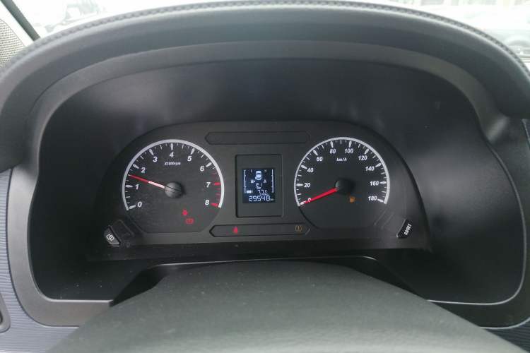 Used FORTHING Lingzhi 2022 M5 1.6L Practical 7-Seater Instrument Cluster