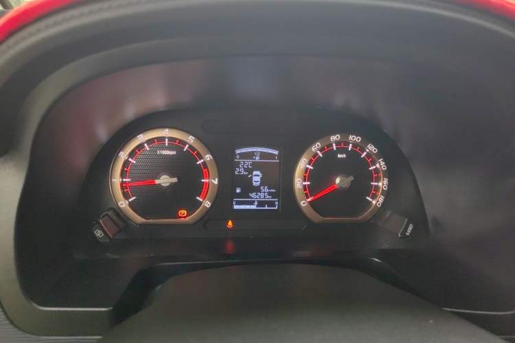 Used FORTHING Lingzhi 2022 Striving Version M5L 1.6L Base Model 9-Seater Instrument Cluster