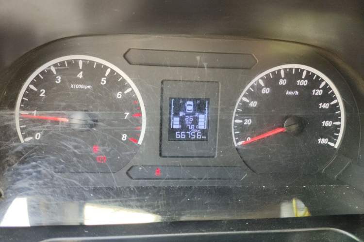 Used FORTHING Lingzhi 2022 Striving Version M5L 1.6L Base Model 7 Seats Instrument Cluster