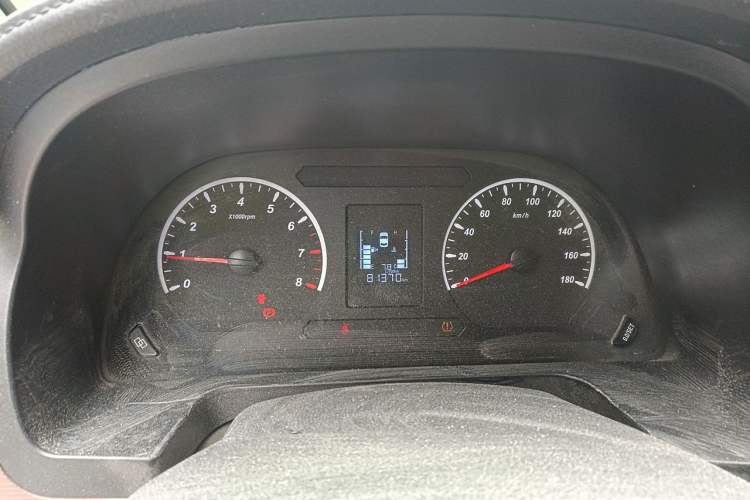 Used FORTHING Lingzhi 2022 M5L 1.6L Utility Model 7 Seats Instrument Cluster
