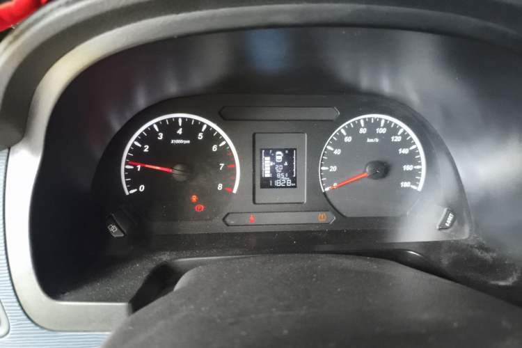 Used FORTHING Lingzhi 2022 M5 1.6L Practical 7-Seater Instrument Cluster