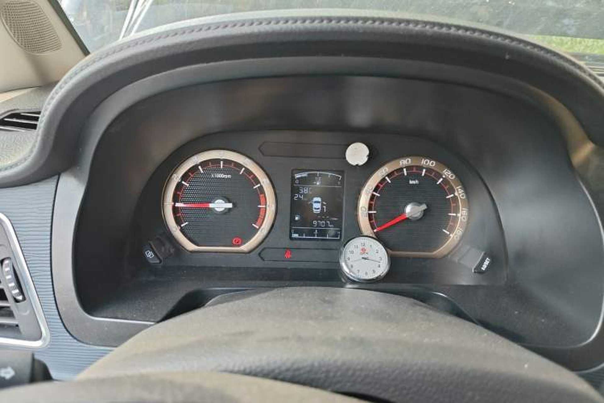 Used FORTHING Lingzhi 2022 M5 1.6L Practical 7-Seater Instrument Cluster