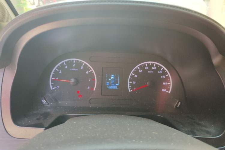 Used FORTHING Lingzhi 2022 M5L 1.6L Utility Model 7 Seats Instrument Cluster