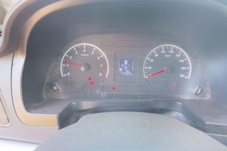 Used FORTHING Lingzhi 2022 M5 1.6L Practical 7-Seater Instrument Cluster