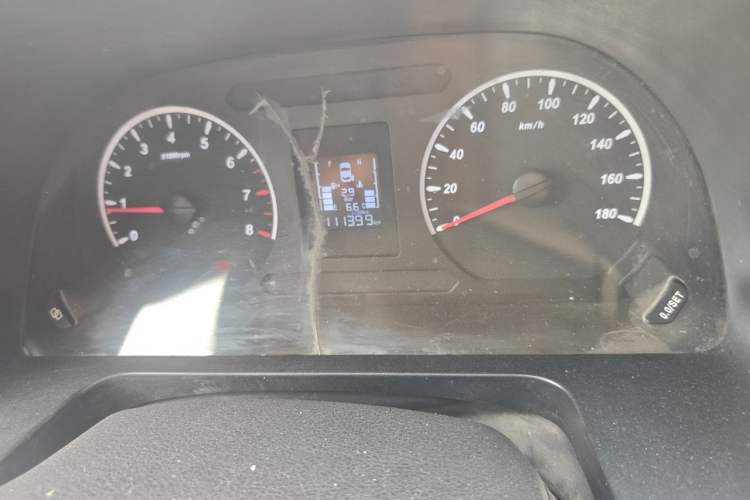 Used FORTHING Lingzhi 2022 M5L 1.6L Utility Model 7 Seats Instrument Cluster