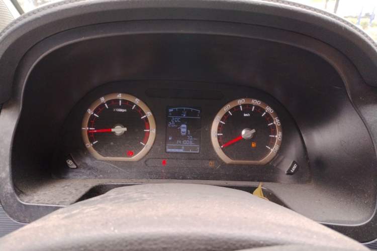 Used FORTHING Lingzhi 2022 M5L 1.6L Utility Model 7 Seats Instrument Cluster