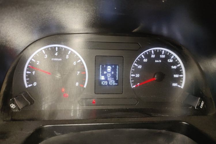 Used FORTHING Lingzhi 2022 M5L 1.6L Utility Model 7 Seats Instrument Cluster