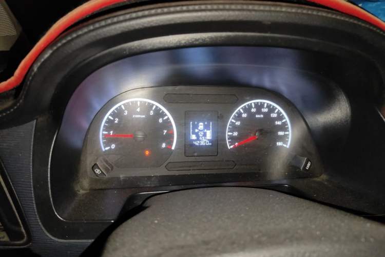 Used FORTHING Lingzhi 2022 M5L 1.6L Utility Model 7 Seats Instrument Cluster