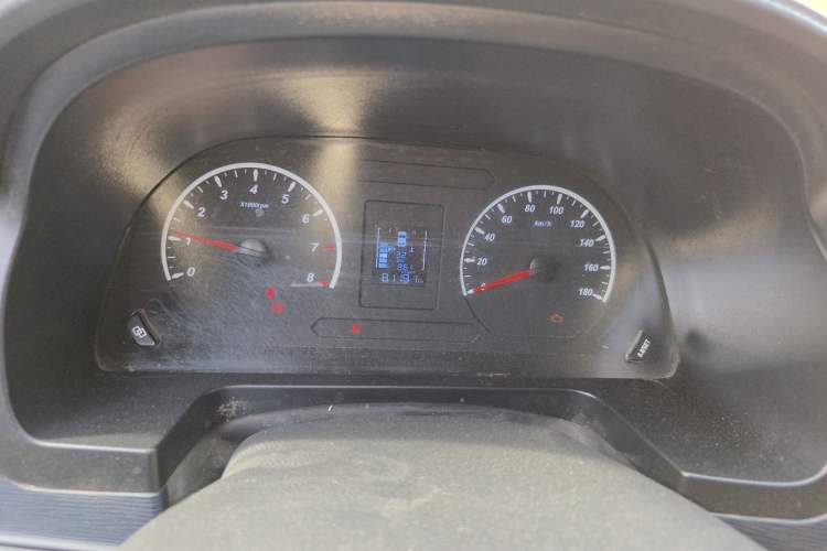 Used FORTHING Lingzhi 2022 M5 1.6L Practical Model 5 Seats Instrument Cluster
