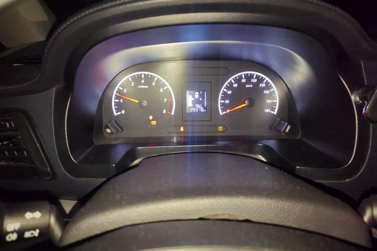 Used FORTHING Lingzhi 2022 Striving Version M5L 1.6L Base Model 7 Seats Instrument Cluster