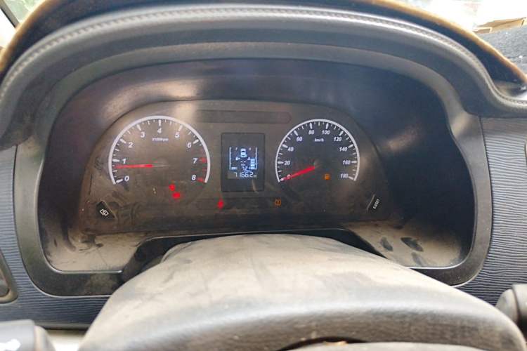 Used FORTHING Lingzhi 2022 M5L 1.6L Utility Model 7 Seats Instrument Cluster
