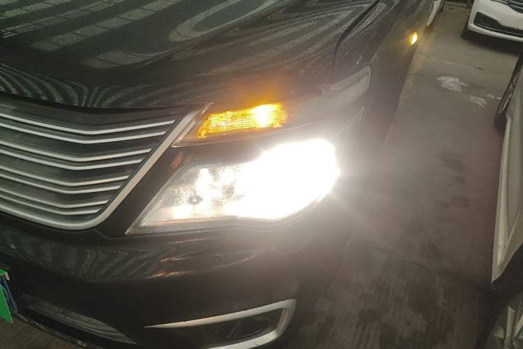 Used FORTHING Lingzhi 2022 M5 1.6L Practical Model 5 Seats Left Front Headlight