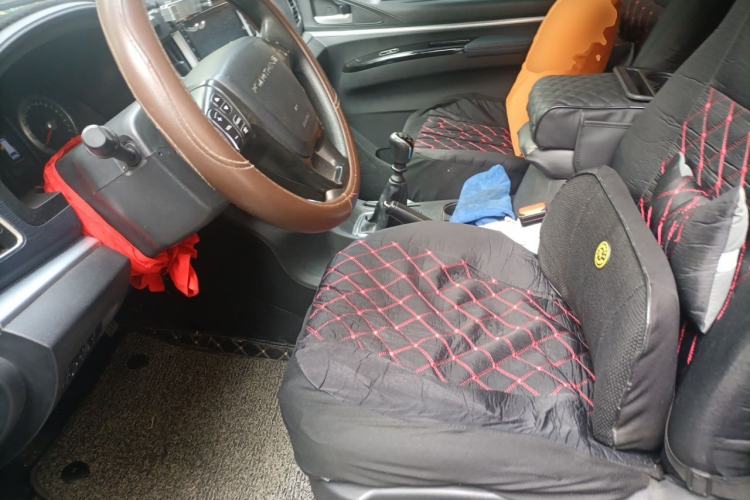 Used FORTHING Lingzhi 2022 Striving Version M5L 2.0L Luxury 7-Seater Left Front Seat
