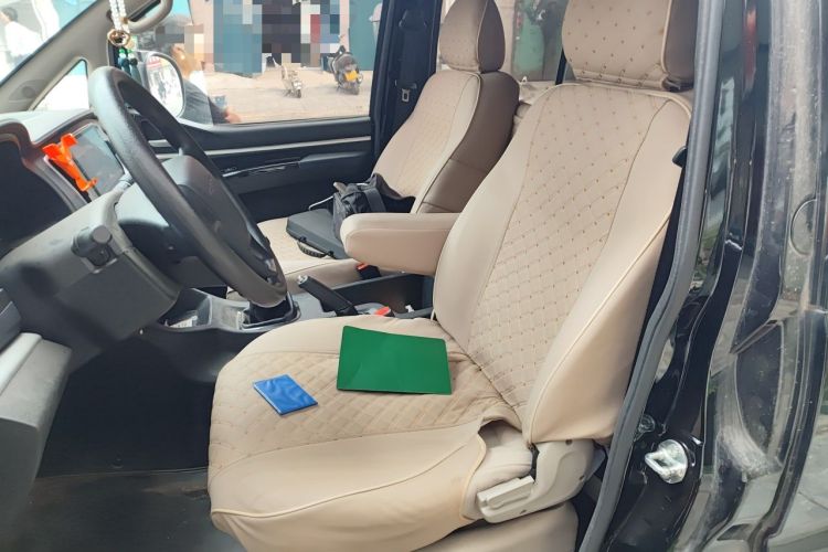 Used FORTHING Lingzhi 2022 M5 1.6L Practical 7-Seater Left Front Seat