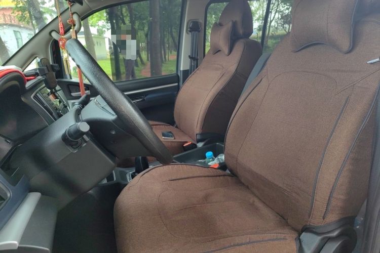 Used FORTHING Lingzhi 2022 Striving Version M5L 1.6L Base Model 9-Seater Left Front Seat