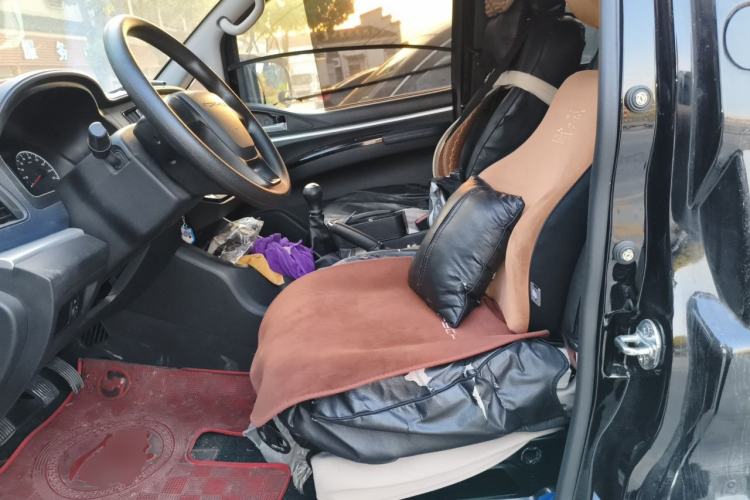Used FORTHING Lingzhi 2022 M5 1.6L Practical 7-Seater Left Front Seat