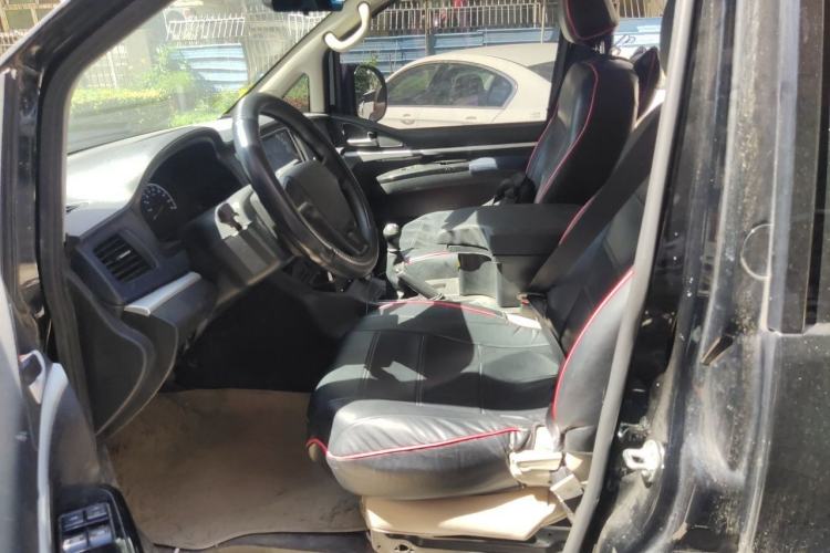 Used FORTHING Lingzhi 2022 M5L 1.6L Utility Model 7 Seats Left Front Seat