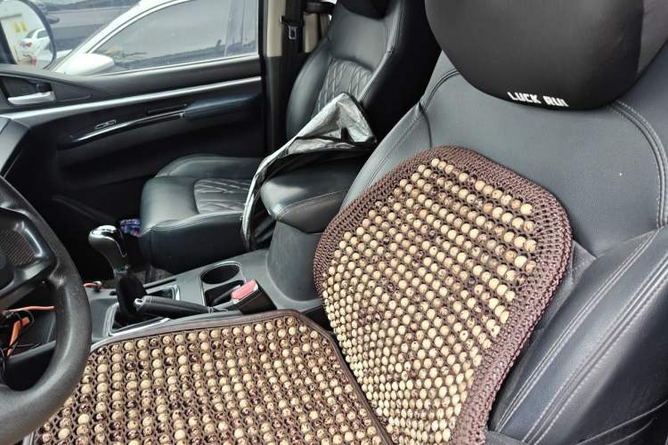 Used FORTHING Lingzhi 2022 Striving Version M5L 1.6L Luxury 7-Seater Left Front Seat