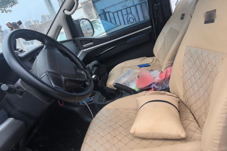 Used FORTHING Lingzhi 2022 M5L 1.6L Utility Model 7 Seats Left Front Seat