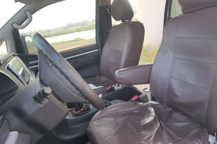 Used FORTHING Lingzhi 2022 M5 1.6L Practical 7-Seater Left Front Seat