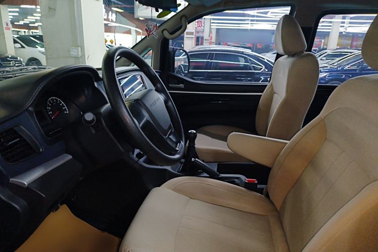 Used FORTHING Lingzhi 2022 M5L 1.6L Utility Model 7 Seats Left Front Seat