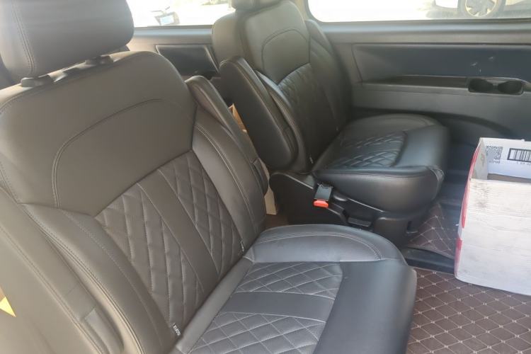 Used FORTHING Lingzhi 2022 Entry-Level M5L 1.6L Comfort Version 7 Seats Left Rear Seat