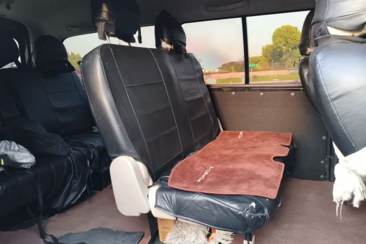 Used FORTHING Lingzhi 2022 M5 1.6L Practical 7-Seater Left Rear Seat