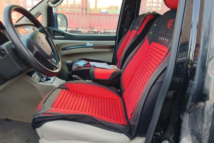 Used FORTHING Lingzhi 2022 Striving Version M5L 1.6L Base Model 7 Seats Left Rear Seat