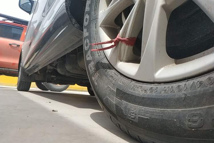 Used FORTHING Lingzhi 2022 Striving Version M5L 1.6L Luxury 7-Seater Left Side Sill