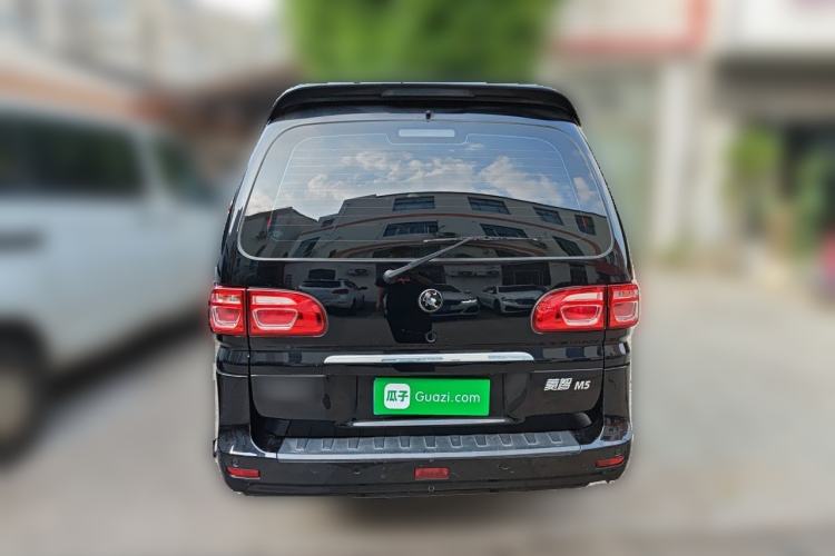 Used FORTHING Lingzhi 2022 Striving Version M5L 1.6L Luxury 7-Seater Rear