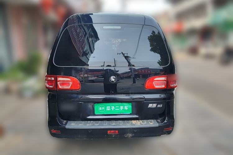 Used FORTHING Lingzhi 2022 M5 1.6L Practical 7-Seater Rear