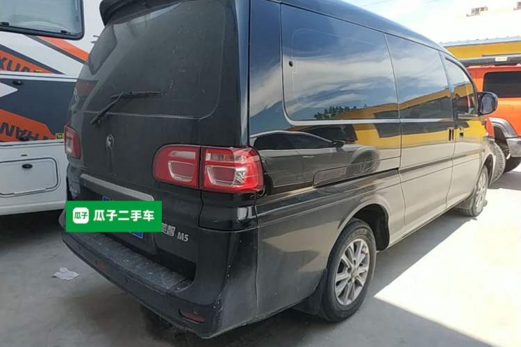 Used FORTHING Lingzhi 2022 Striving Version M5L 1.6L Luxury 7-Seater Rear Right 45 Deg