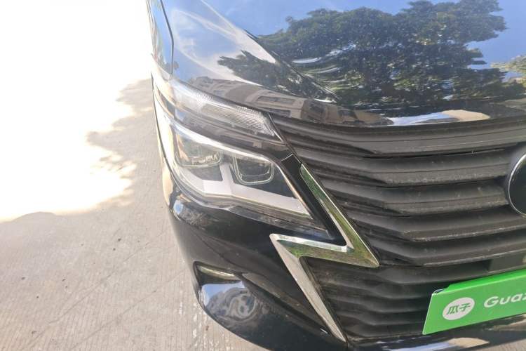 Used FORTHING Lingzhi 2022 Entry-Level M5L 1.6L Comfort Version 7 Seats Right Front Headlight