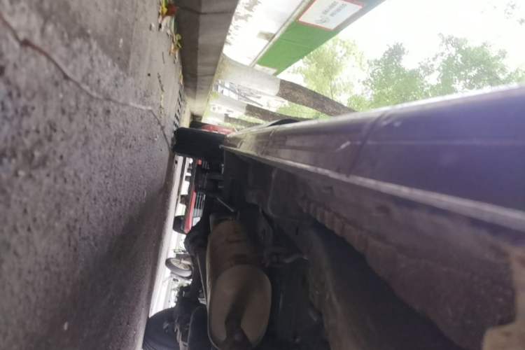 Used FORTHING Lingzhi 2022 M5L 1.6L Utility Model 7 Seats Right Side Sill