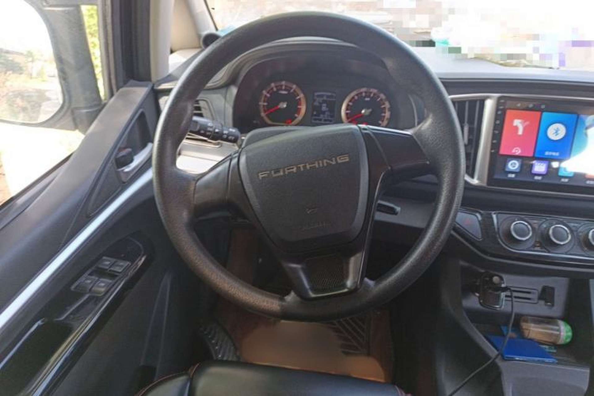 Used FORTHING Lingzhi 2022 Striving Version M5L 1.6L Base Model 9-Seater Steering Wheel