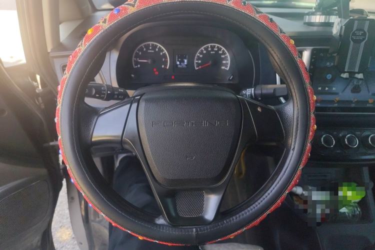 Used FORTHING Lingzhi 2022 V3 1.6L Base Model 2 Seats Steering Wheel