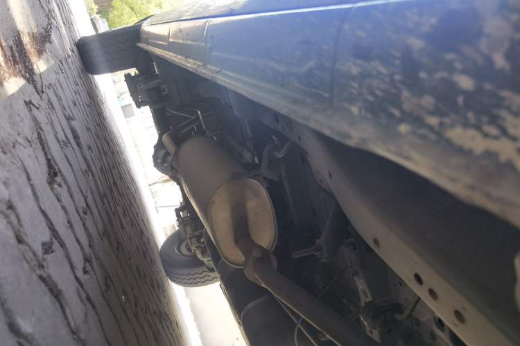 Used FORTHING Lingzhi 2022 M5 1.6L Practical 7-Seater Chassis Front Right